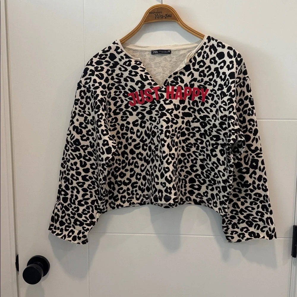 Zara Cream and Black Leopard Print crop Sweater size medium - Picture 2 of 5